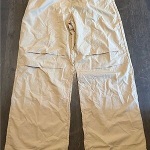 Fabletics Women’s Light Tan Cargo Pants